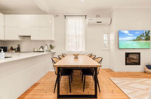 Coogee Apartment | Bright Family Retreat Near Coogee Beach with Parking