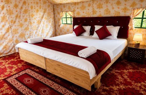 Hunder Resort | Snowpeak Retreat