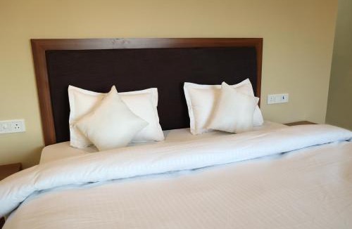 Panna Resort | Monkey River Resort Madla