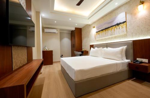 DLF Phase 3 Hotel | ALIVAA boutique, DLF Cyber City, Gurugram