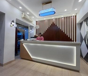 Jangpura Hotel | Hotel Satwah 29 Just Near Nizamuddin Railway Station And India Gate