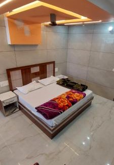 Naina Devi Hotel | Pamma hotel