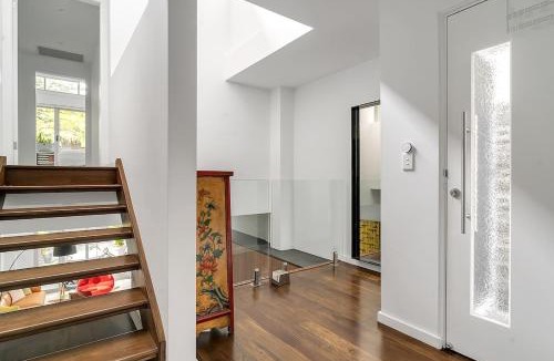 Leichhardt House | Leichhardt 3-Level Family House Near CBD