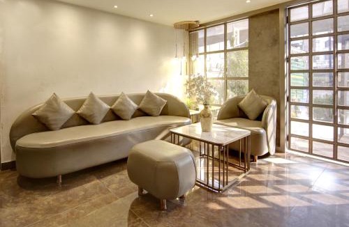 Moti Nagar Hotel | Grand Pallace