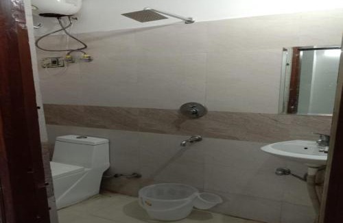 Mahipalpur Extension House | Hotel O Home S Franso
