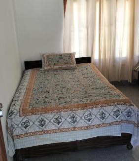 Karnaprayag House | Tranquil Abode
