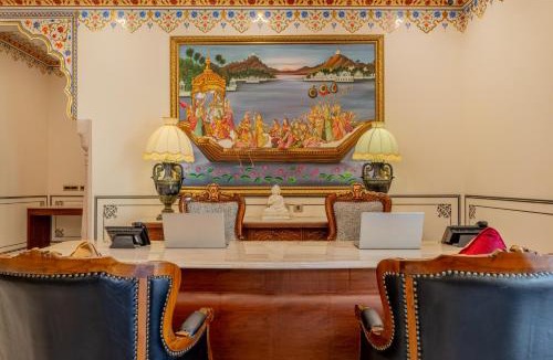 Amer Fort Road Hotel | Brij Castle