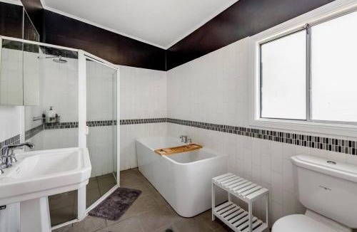 Concord House | Spacious 3-Bedroom Family Home in Concord's Heart!