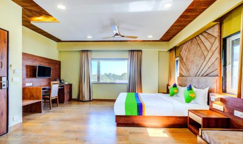 Udaipur Hotel | Opulence Inn - 500 Meters From Railway Station