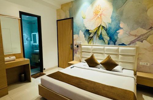 Amritsar House | HolidayVilla - 1st Japanese Pod, Rooms & Suites - Green Avenue Amritsar