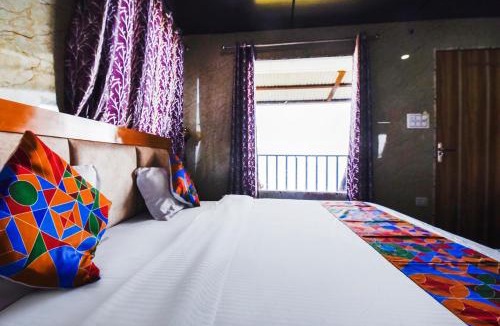 Kempty Range Hotel | Via Neilkanth
