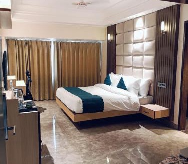 Panchkula Urban Estate Hotel | AR Plaza
