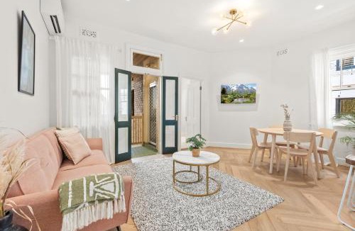 Millers Point Apartment | Family Friendly 2BR with Seaview Balcony & Rooftop