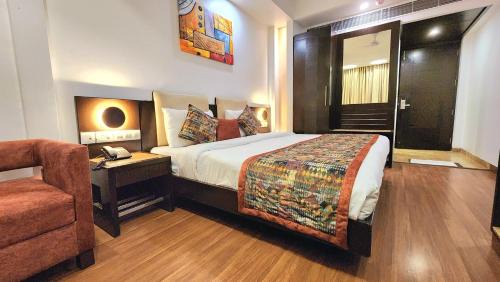 Paharganj Hotel | Hotel The Prime Balaji Deluxe, City Centre, With Free Airport Pickup