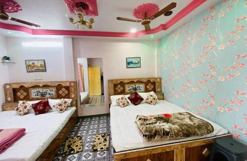 Ujjain Apartment | Shree Avantika home stay