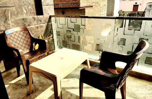 Vrindavan House | Premium Homestay Near Banke Bihari Ji with Power Backup-Free WiFi-Washing Machine in 1BHK - No Parking