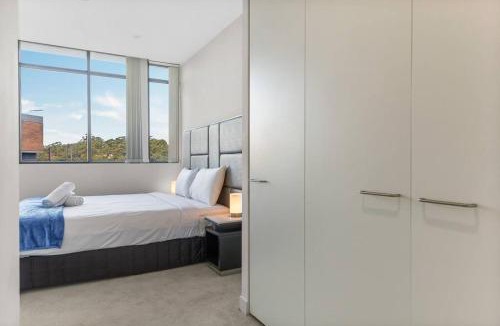 Lane Cove Apartment | Two Bedroom Private Apartment In Lane Cove with Parking