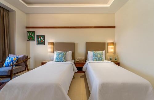Orai Hotel | Shyama Sarovar Portico
