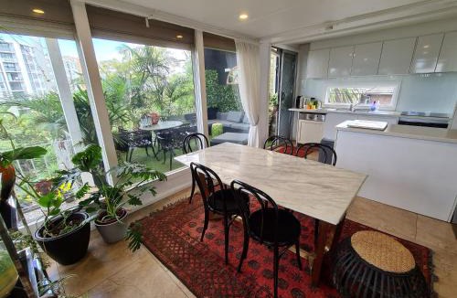 Arncliffe House | Vista Unit + Bamboo House Close to the City & Airport & Train station and Brighton Le Sands Beach