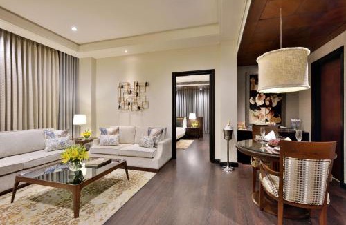 Noida Hotel | Radisson Noida