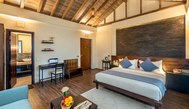 Hotel Eagles Nest