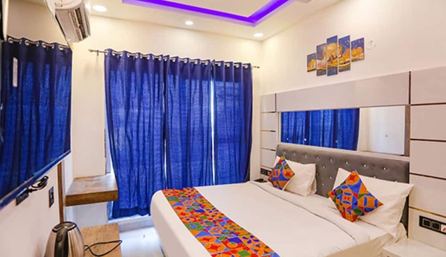 FabHotel F9 Noida Sector 27