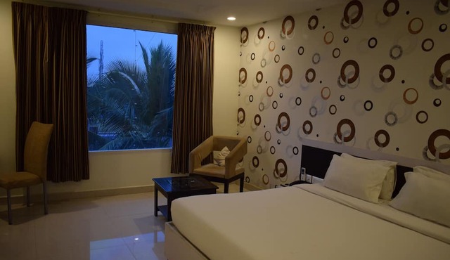 Hotel Aksharadha