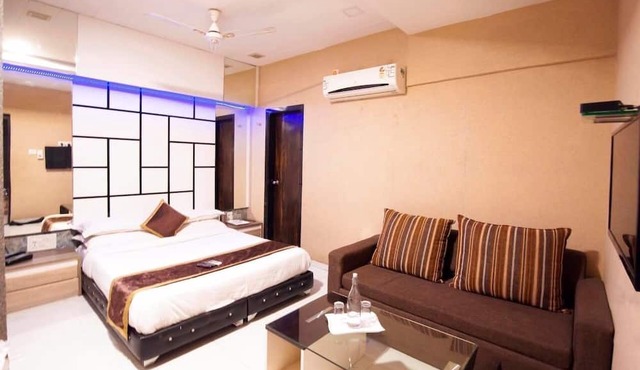 Spring Sky Mughalsarai by ShriGo Hotels
