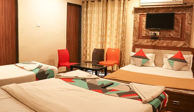 Hotel Mukesh residency