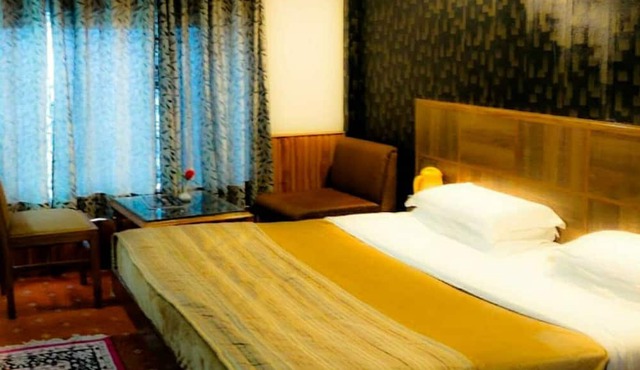 Vardaan Hotels - PatniTop