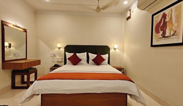 Hotel Saluja