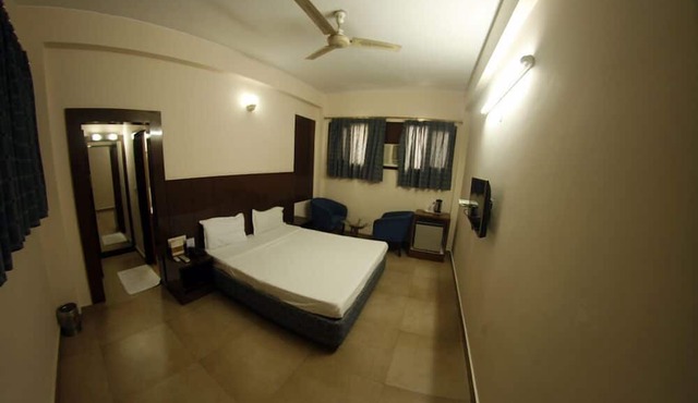 Hotel Dolphin