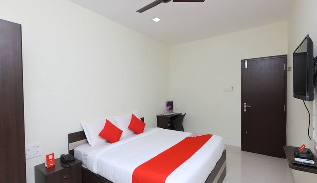 OYO Flagship 14603 Perfect stay