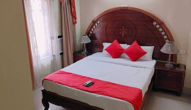 Hotel Niladrii Palace