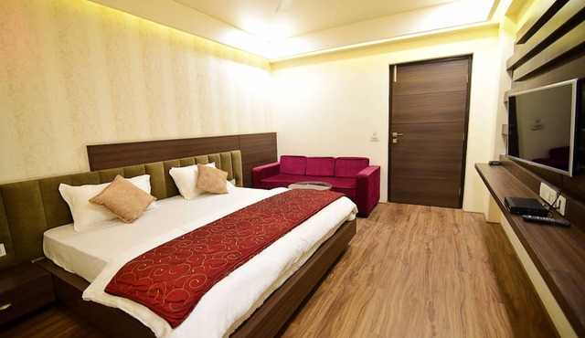 Hotel Shyampuriya Palace