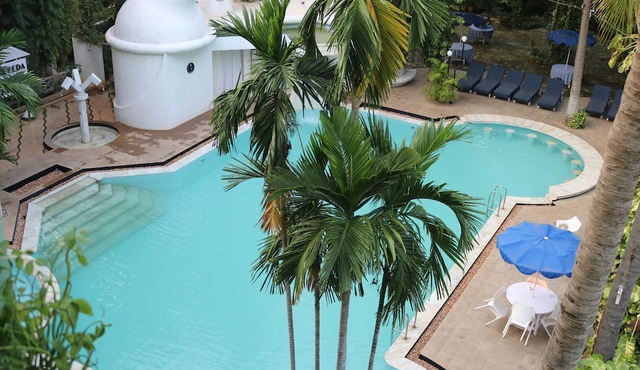 Hotel Parisutham