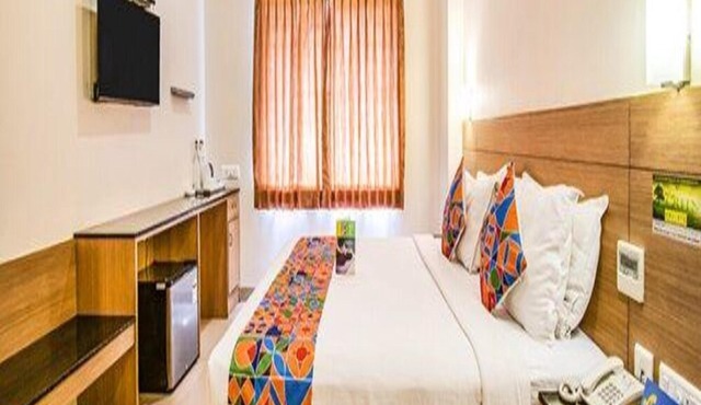 FabHotel Royal Castle Gandhipuram