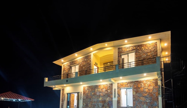 Alaya stays Colonel Retreat 3 BHK