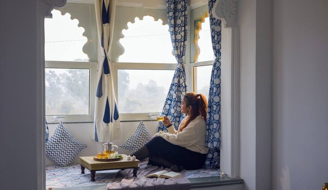ELIVAAS Amber Royale 3 BHK with Pvt Pool