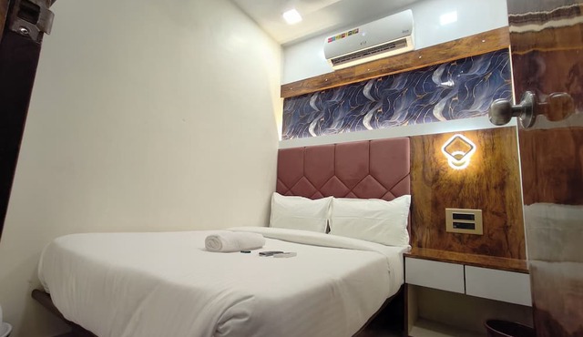 HOTEL M R STAY in Mumbai