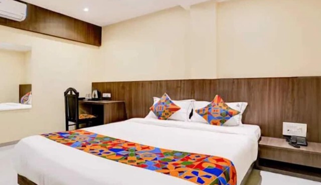 Fabhotel Casa Royal Residency