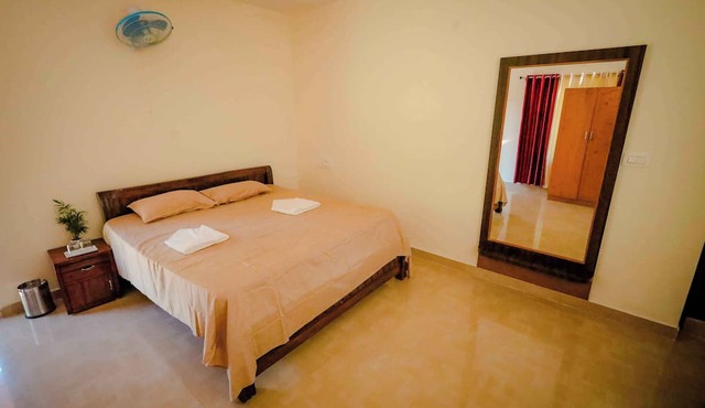 Golden Leaf Resort