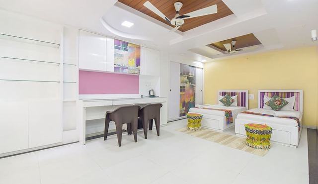 Fabhotel Pink Cozzy