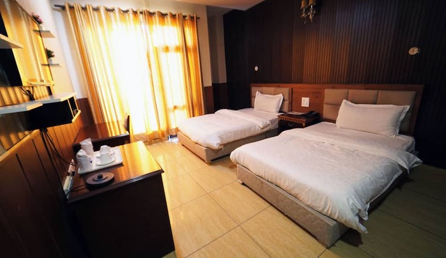 HOTEL INDER PARADISE