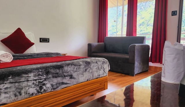 Yamunotri Heli Resort