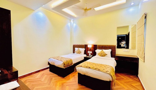 EKAS BY TOBO HOTELS