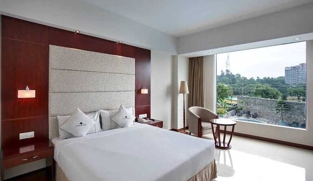 Ocean Paradise Hotel & Resort
