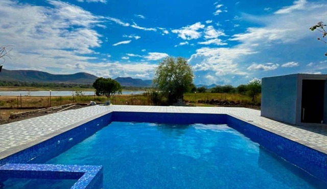 Sizzle Bay Resort