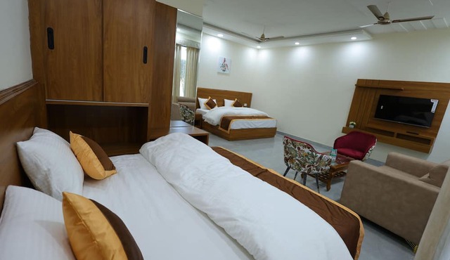 MST Farm & Resort