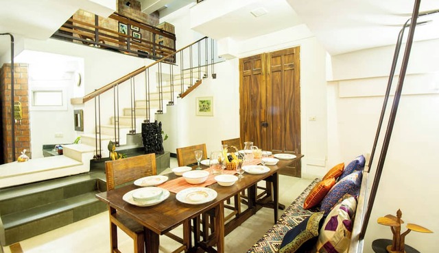 Opulent Antique 3br Villa in Gurugram